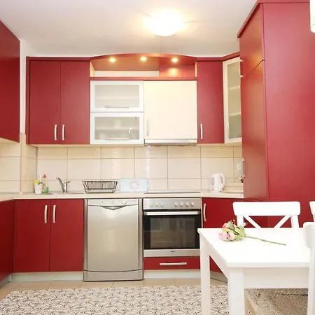 Mila - A Stylish Near Airport Sarajevo