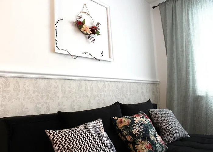 Mila - A Stylish Near Airport شقة سراييفو