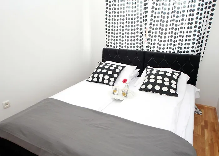 Mila - A Stylish Near Airport شقة *