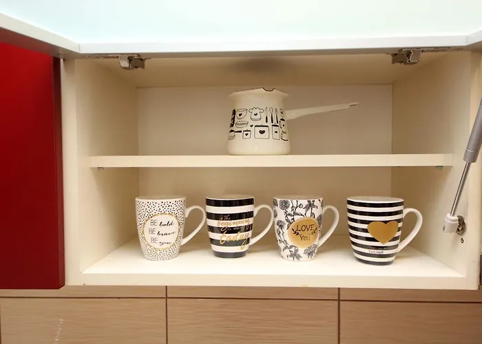 Mila - A Stylish Near Airport